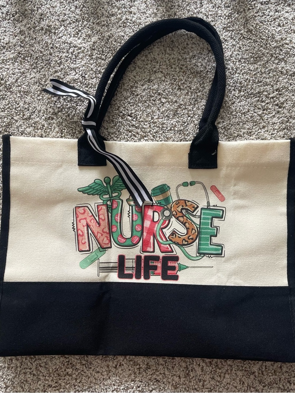 Nurse Gift Bag - Picture 2 of 7